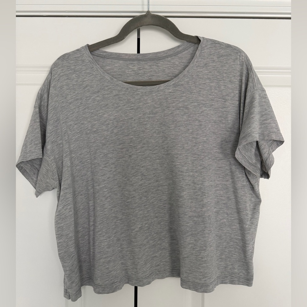 Lululemon cates tee grey